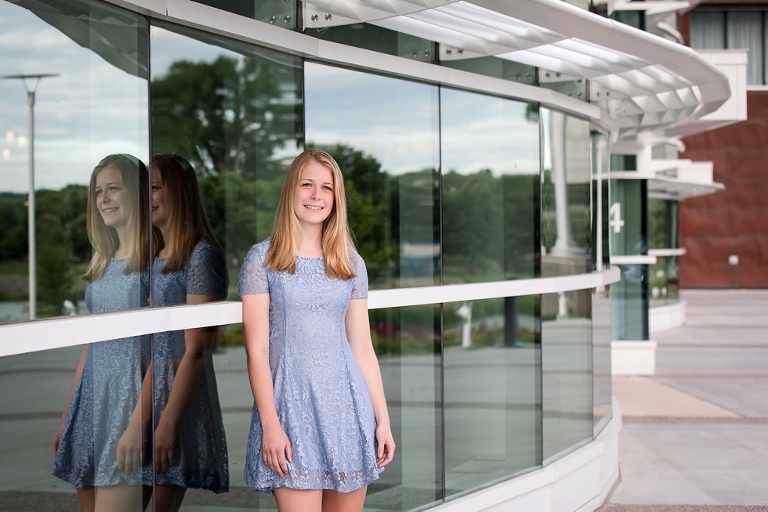 reflecting beauty, senior pictures, downtown rochester mn, urban flair photography, senior pictures, rochester mn civic center